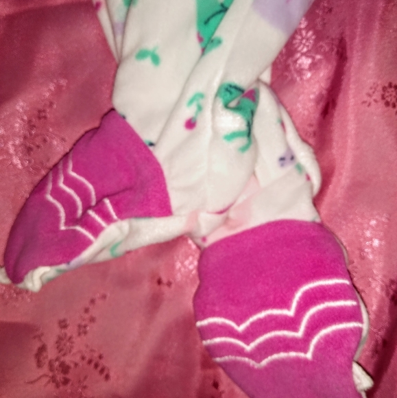 Carters - footed dino sleeper - Picture 3 of 4